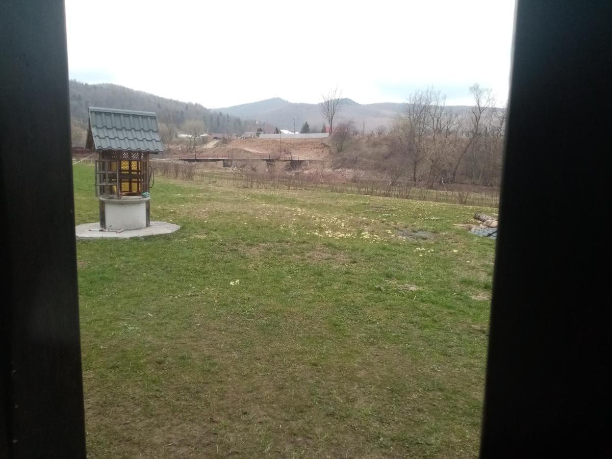 Садиба Федорчуків За Рікою1 Sheshory Dış mekan fotoğraf